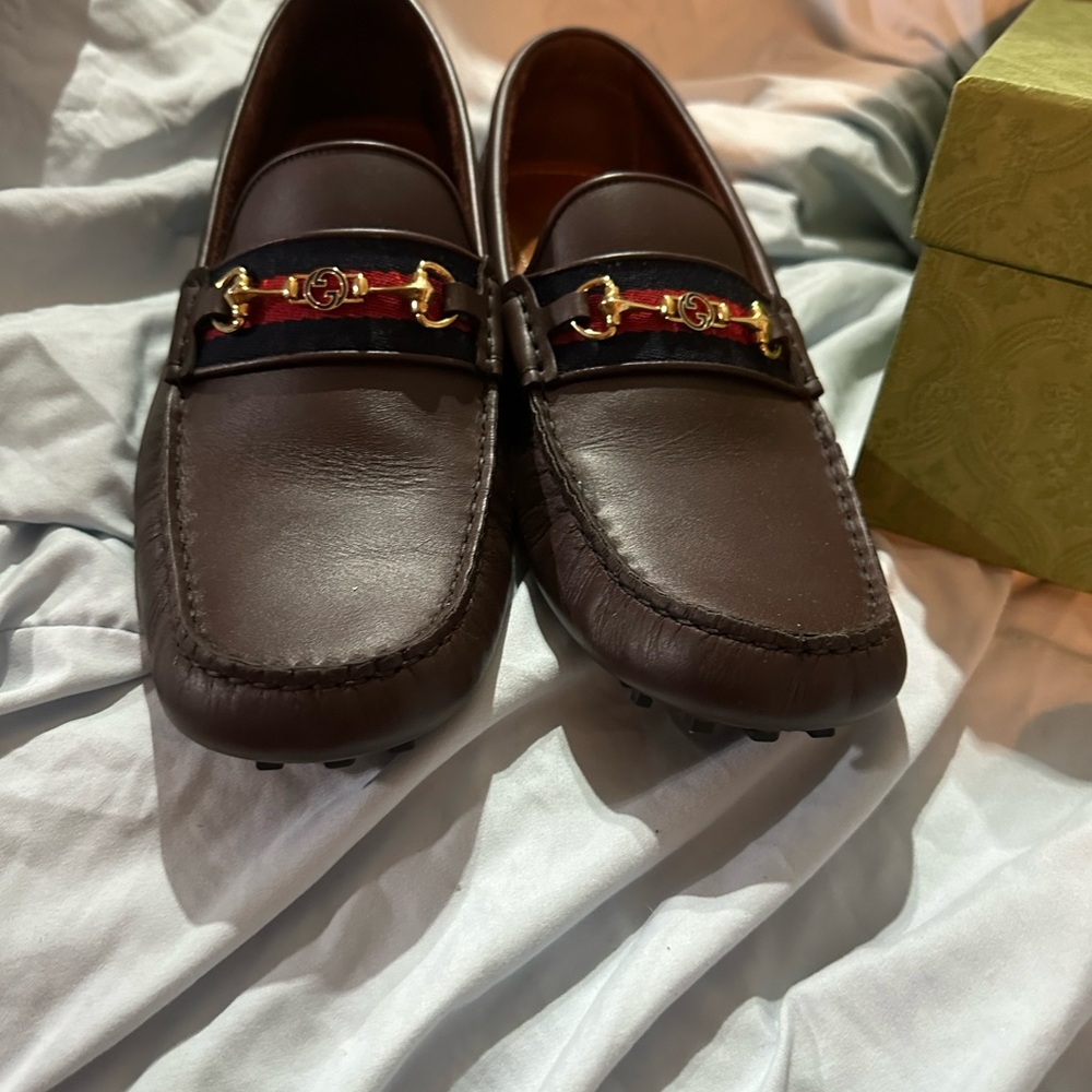 Gucci Men's Dark Brown Leather Loafers with Red Accents